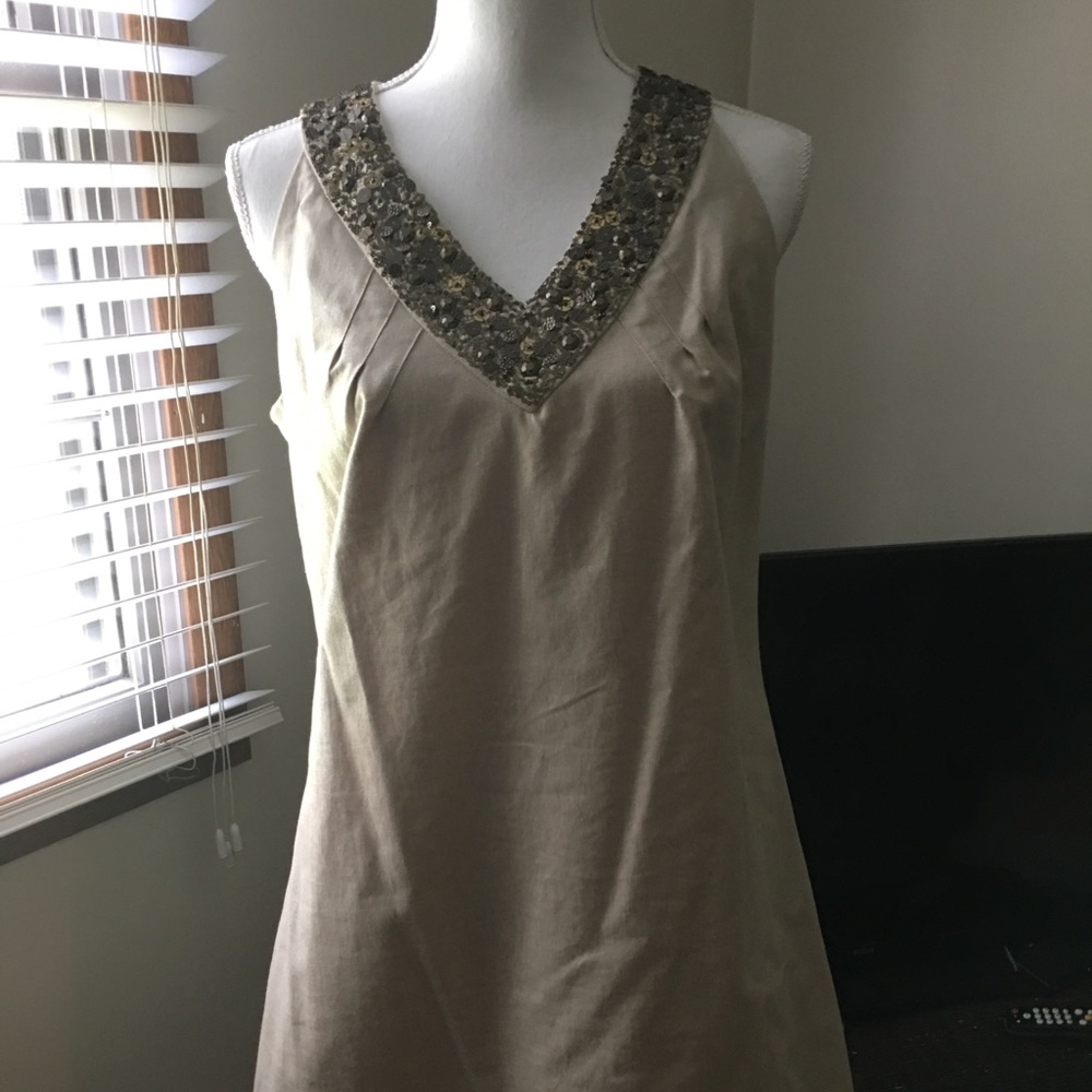 Super cute slip over gold dress. Super Nice💕